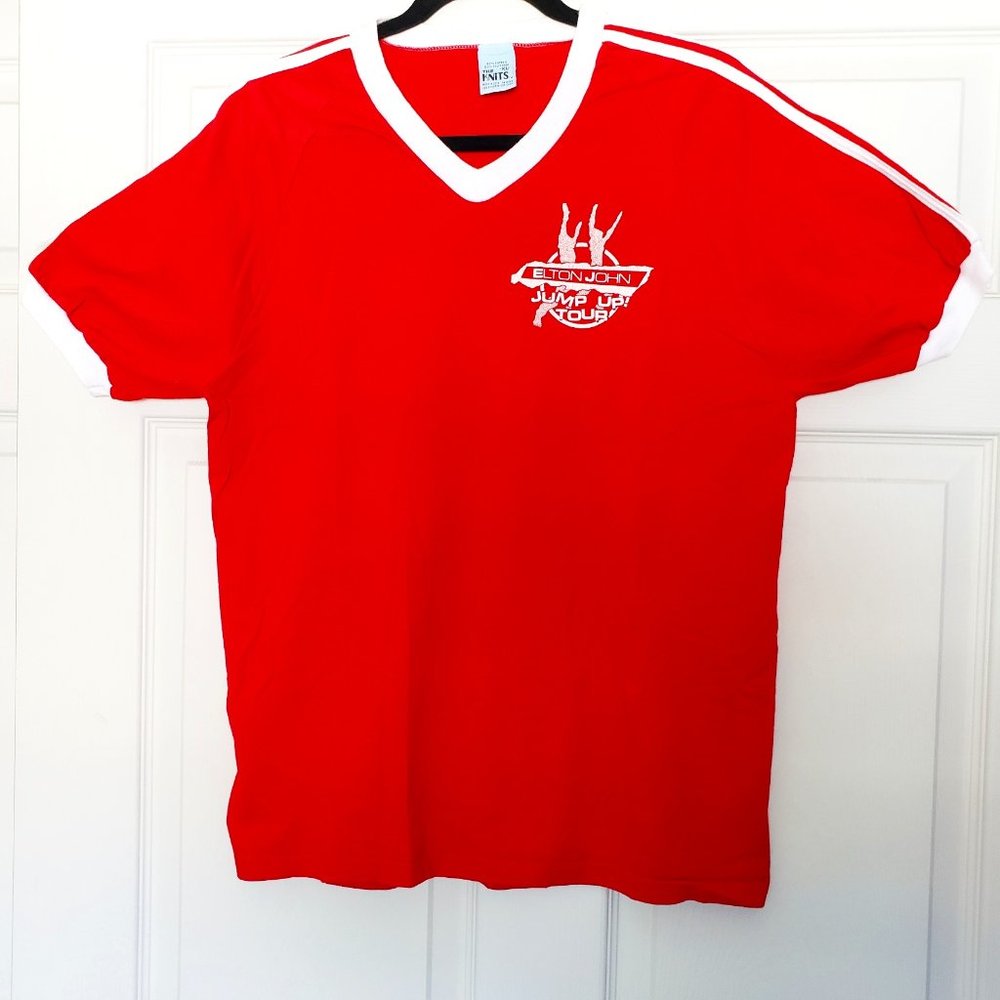 ELTON JOHN ~MINT CONDITION *Jump Up Tour 1982*  T-SHIRT AUTHENTIC!